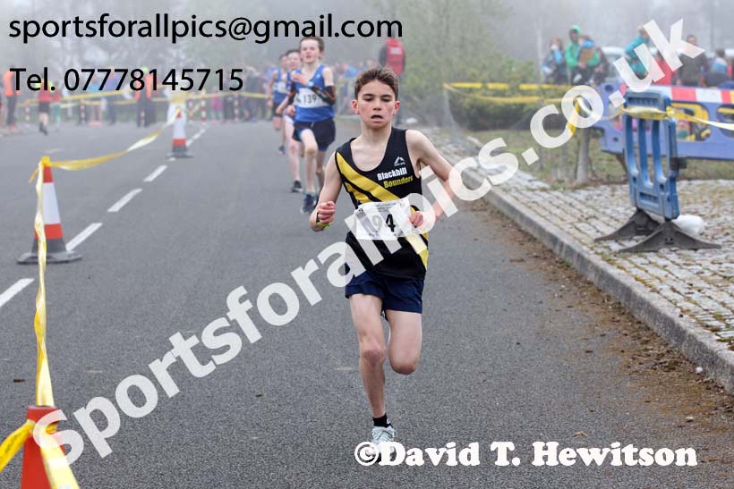 Boys and girls under-13s road race, 2019 Elswick Harirers Good Friday Road Relay, Newburn, Newcastle. Photo:  David T. Hewitson/Sports for All Pics